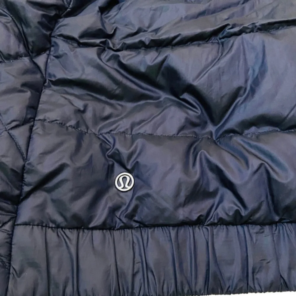 LULULEMON ❤️❤️ REVERSIBLE PUFFER VEST - Picture 3 of 7